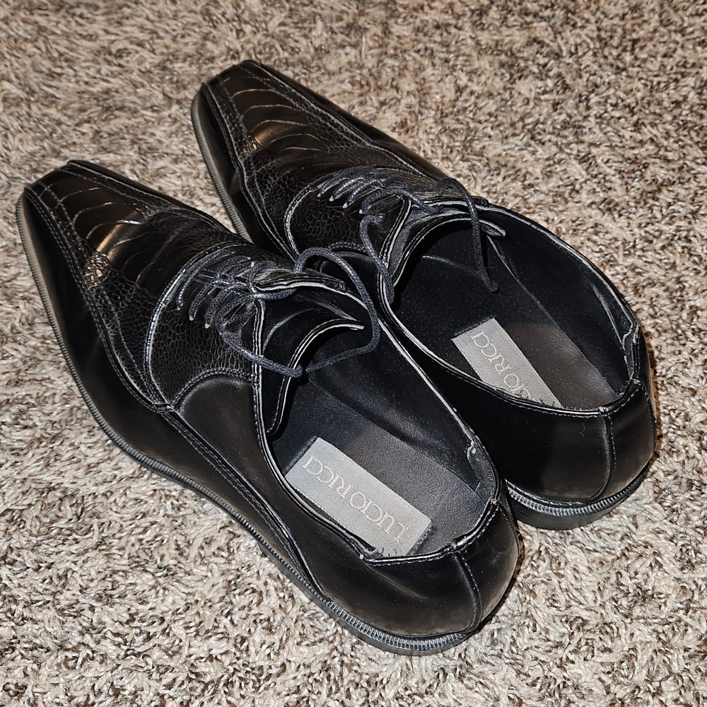 Lugz Men's Classic Black Oxfords